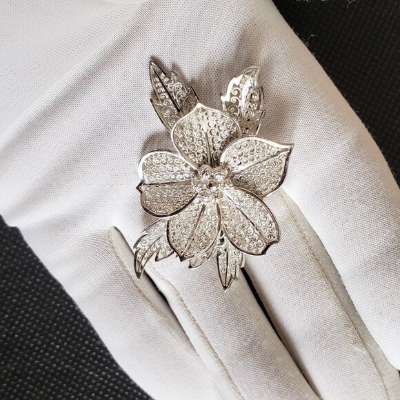 1930-S VINTAGE STERLING FILIGREE FLOWER BROOCH AND MATCHING EAR RINGS. FINE WORK - Picture 7 of 7